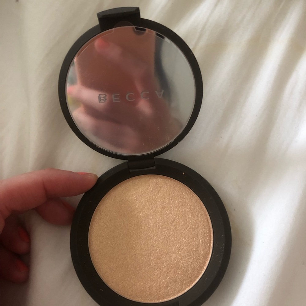 NWOB Full Sized Becca Shimmering Skin Perfector in Prosecco Pop (8g)